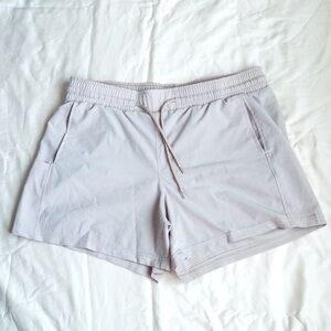 Avalanche Light Beige Active Shorts Size L